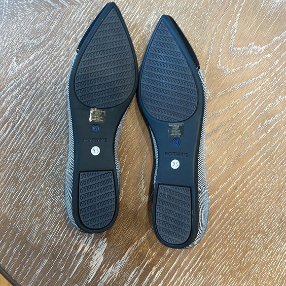 Rothy’s Retired Grey Mist Captoe The Pointe - Picture 5 of 6